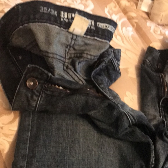 I am selling urban pipeline relaxed size 32/34 you can buy one for 25 apiece - Picture 3 of 8